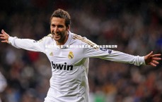 友博体育官网入口_中超30轮收官，海港66分加冕王座，梅州与亚泰黯然降级